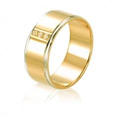 Золотое обручальное кольцо с цирконием