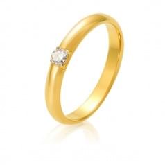Обручальное кольцо из лимонного золота с бриллиантом